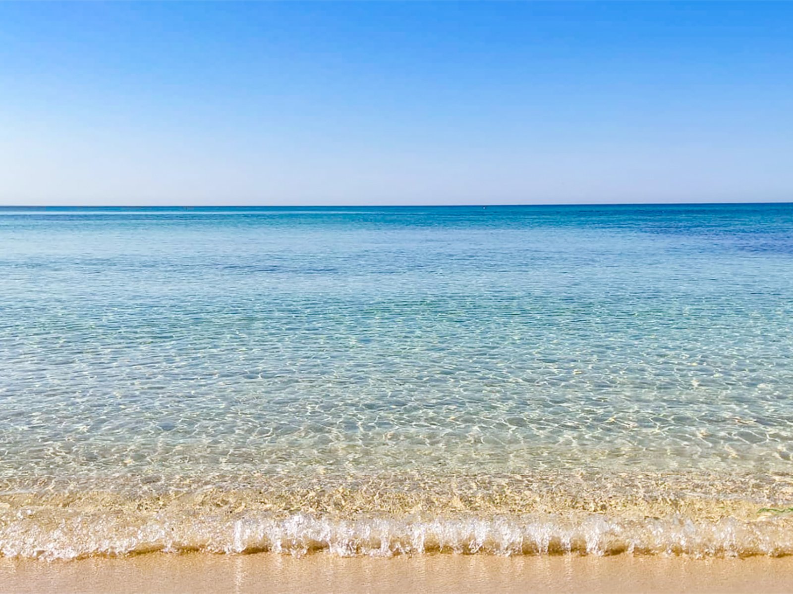 Baia delle Sirene, spiaggia del Salento (leuca), scogli