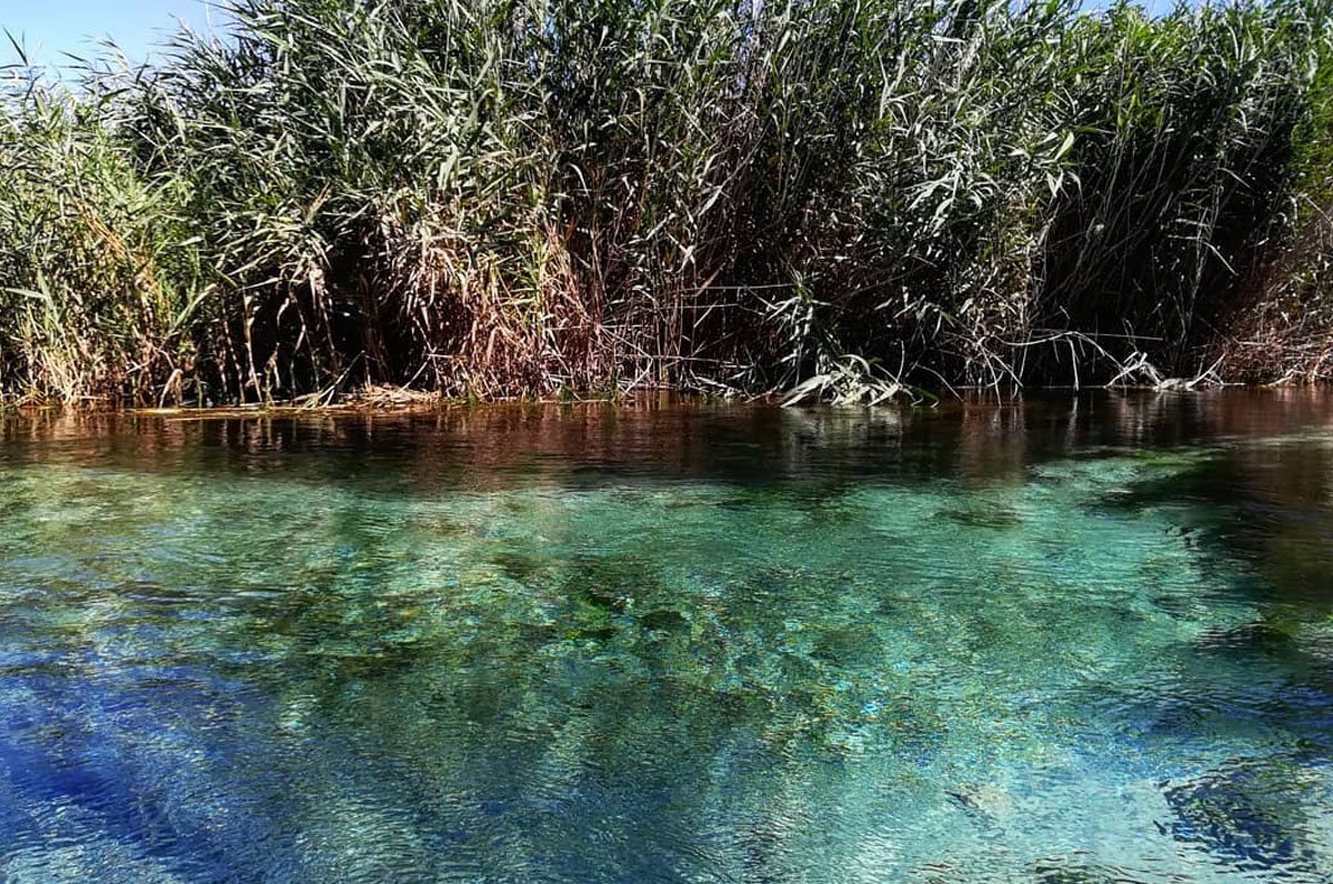 Cala San Pietro dei Canali, spiaggia del Salento (adriatica), scogli