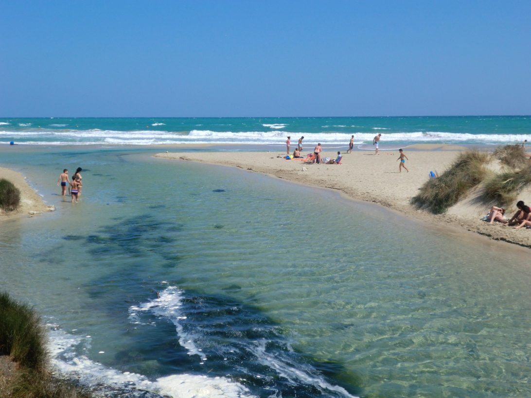 Casalabate, spiaggia del Salento (adriatica), sabbia