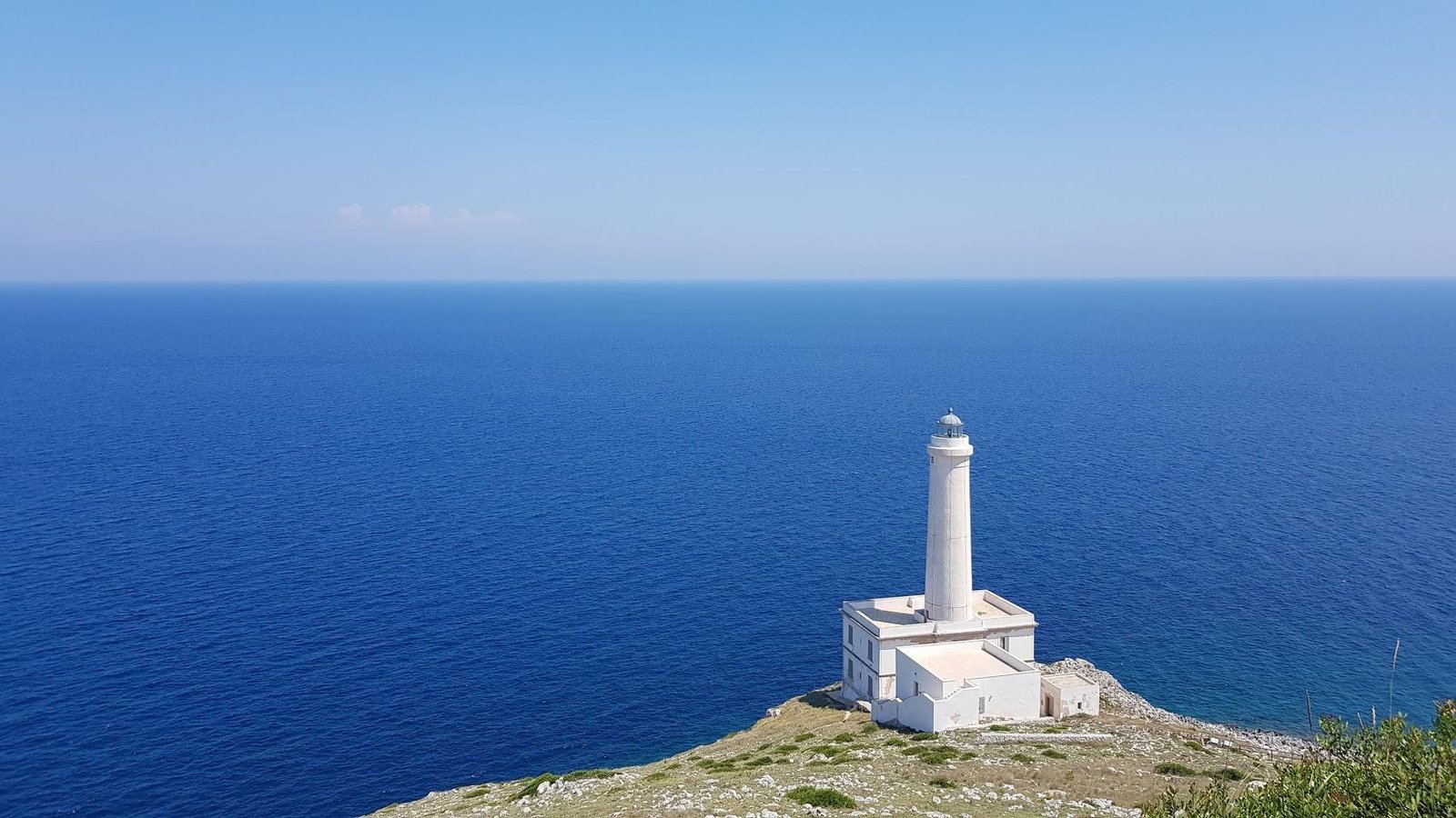 Punta Palascia, spiaggia del Salento (adriatica), scogli
