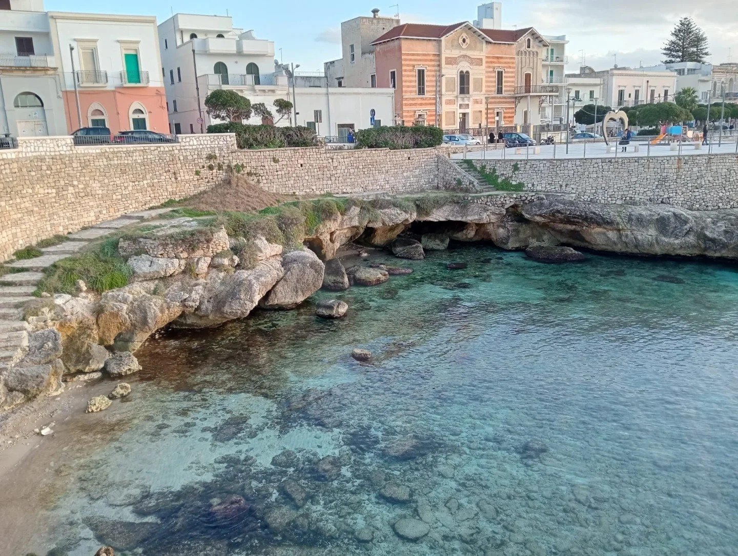 Santa Maria al Bagno, spiaggia del Salento (ionica), pebble