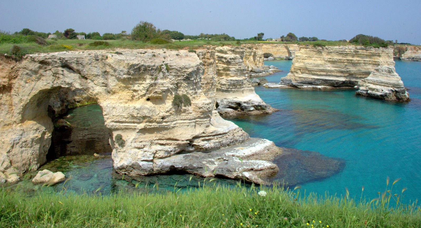 Sant'Andrea, spiaggia del Salento (adriatica), scogli