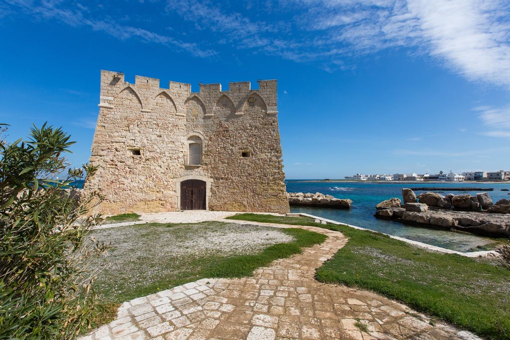 Torre Santa Sabina, spiaggia del Salento (adriatica), sabbia