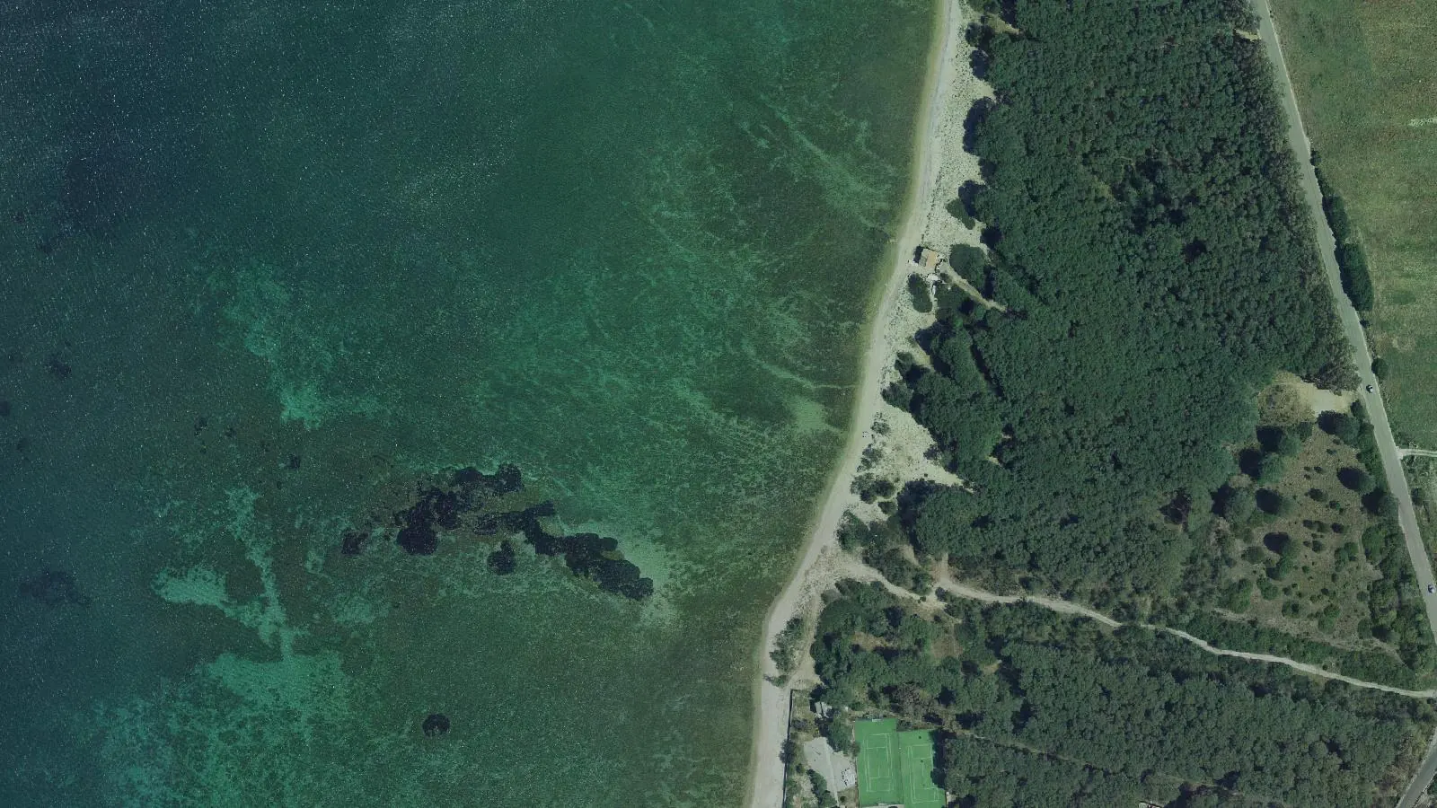 Vista aerea di Baia delle ninfee