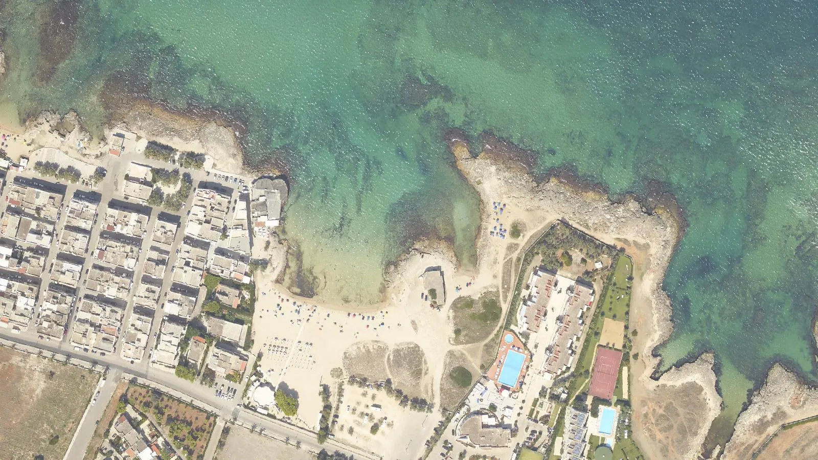 Vista aerea di Baia di Camerini
