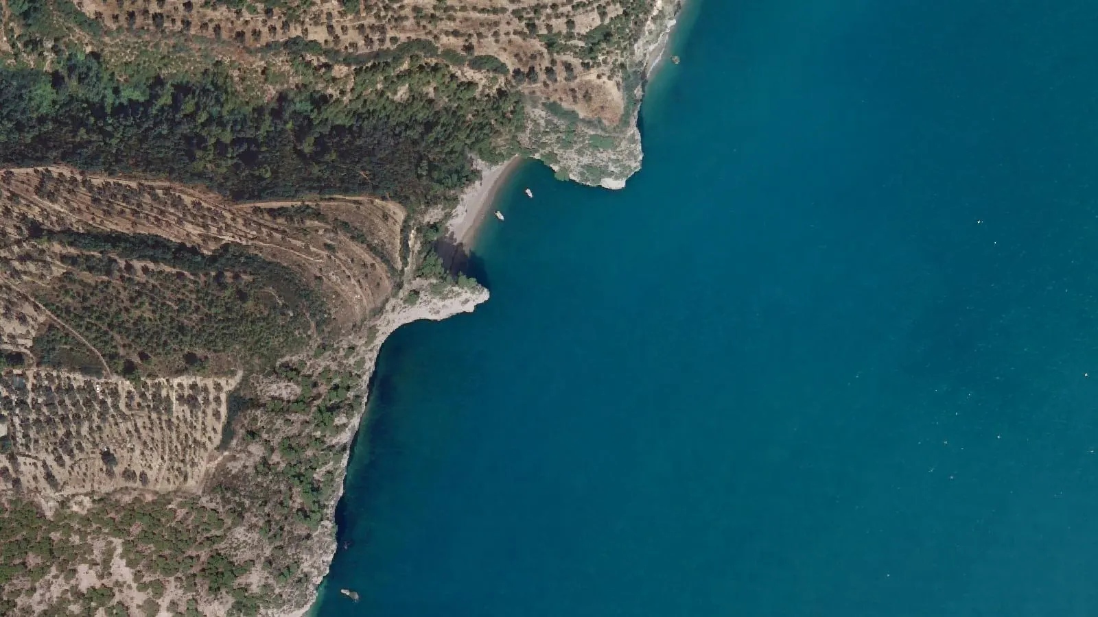 Vue aérienne de Baia Rossa