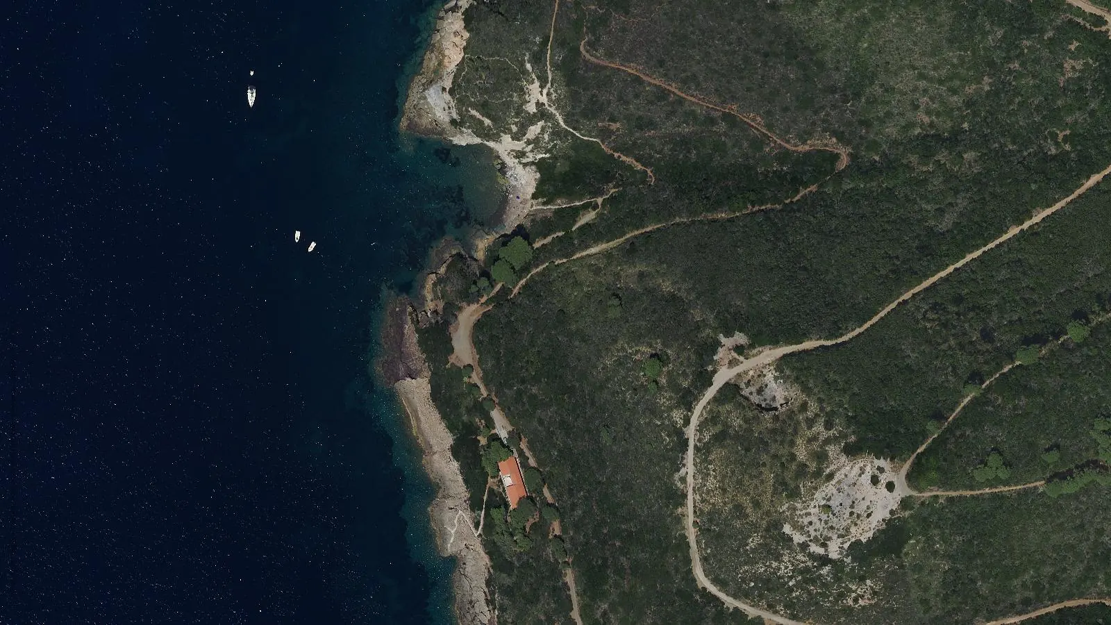 Vista aerea di Cala Chiara