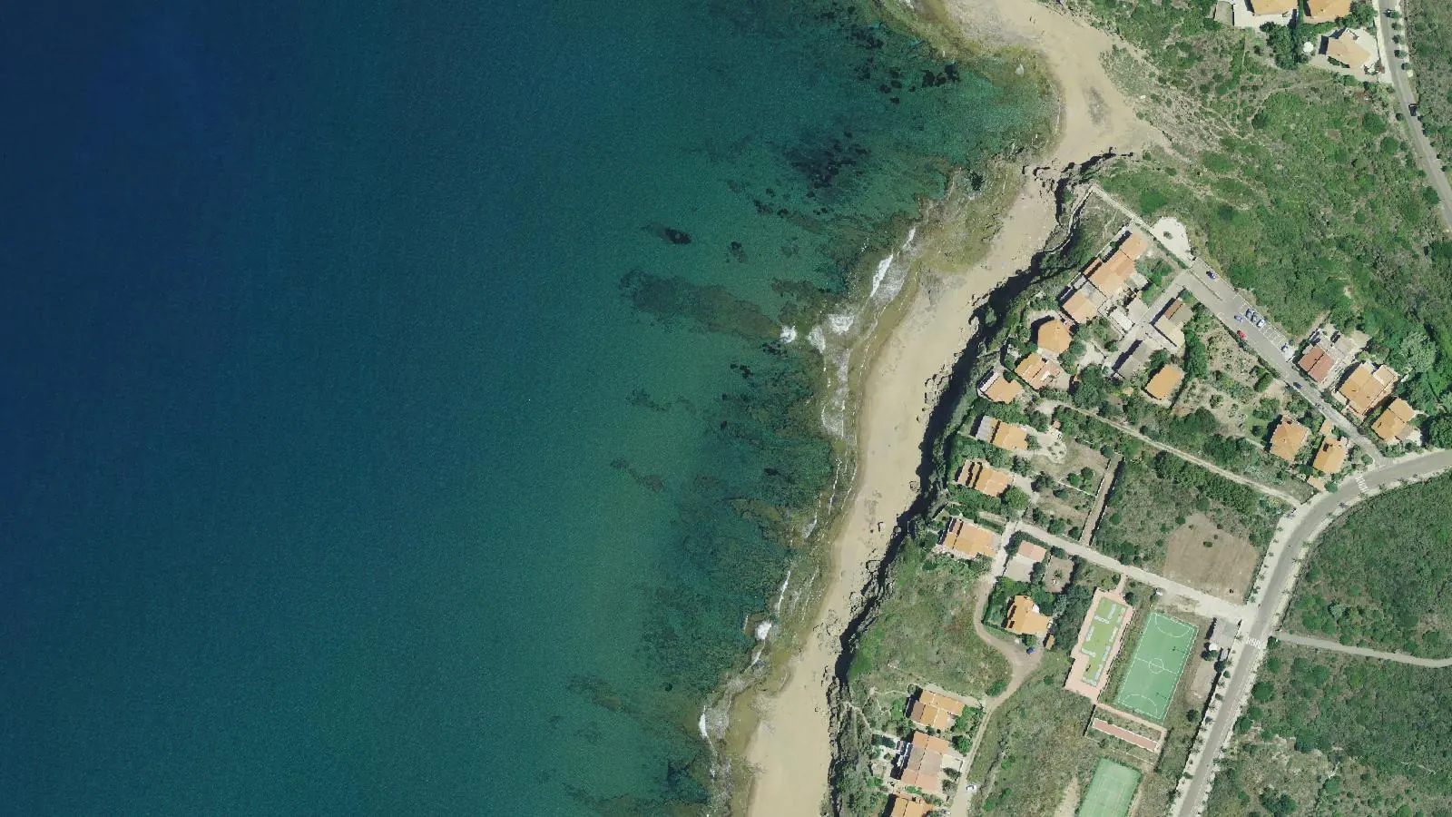 Vista aerea di Cala degli Albatros