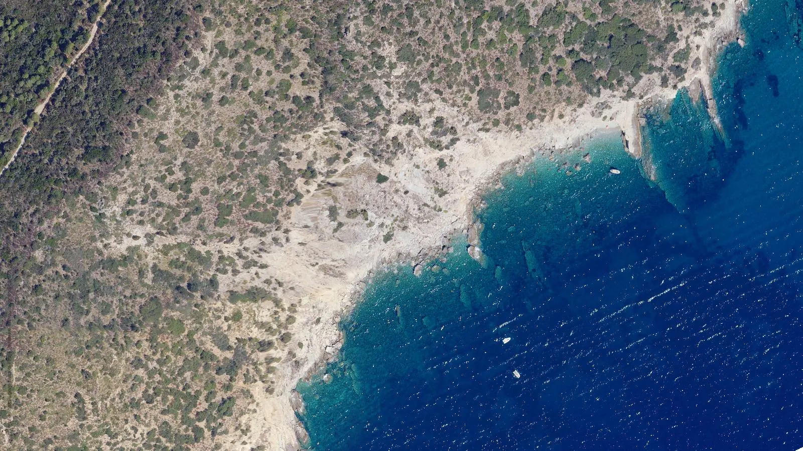 Luftbild von Cala Piazzoni