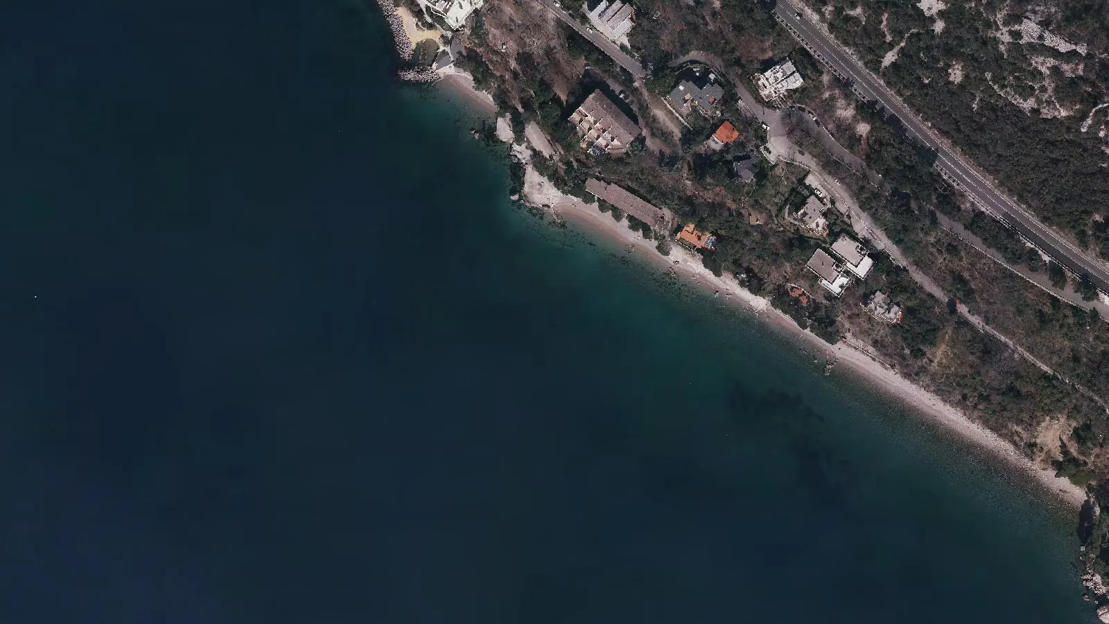 Vista aerea di Le Ginestre, spiaggia centrale