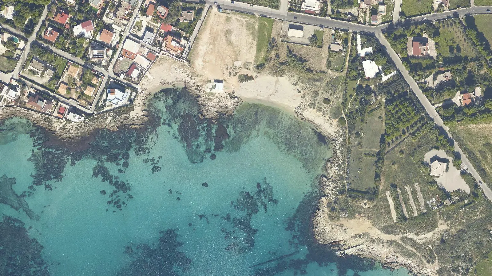 Vista aerea di Spiagge libere Lido Bruno