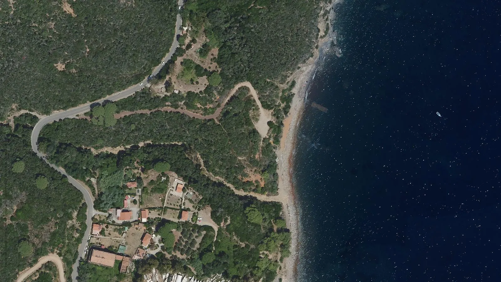 Vista aerea di Spiaggia del Portello