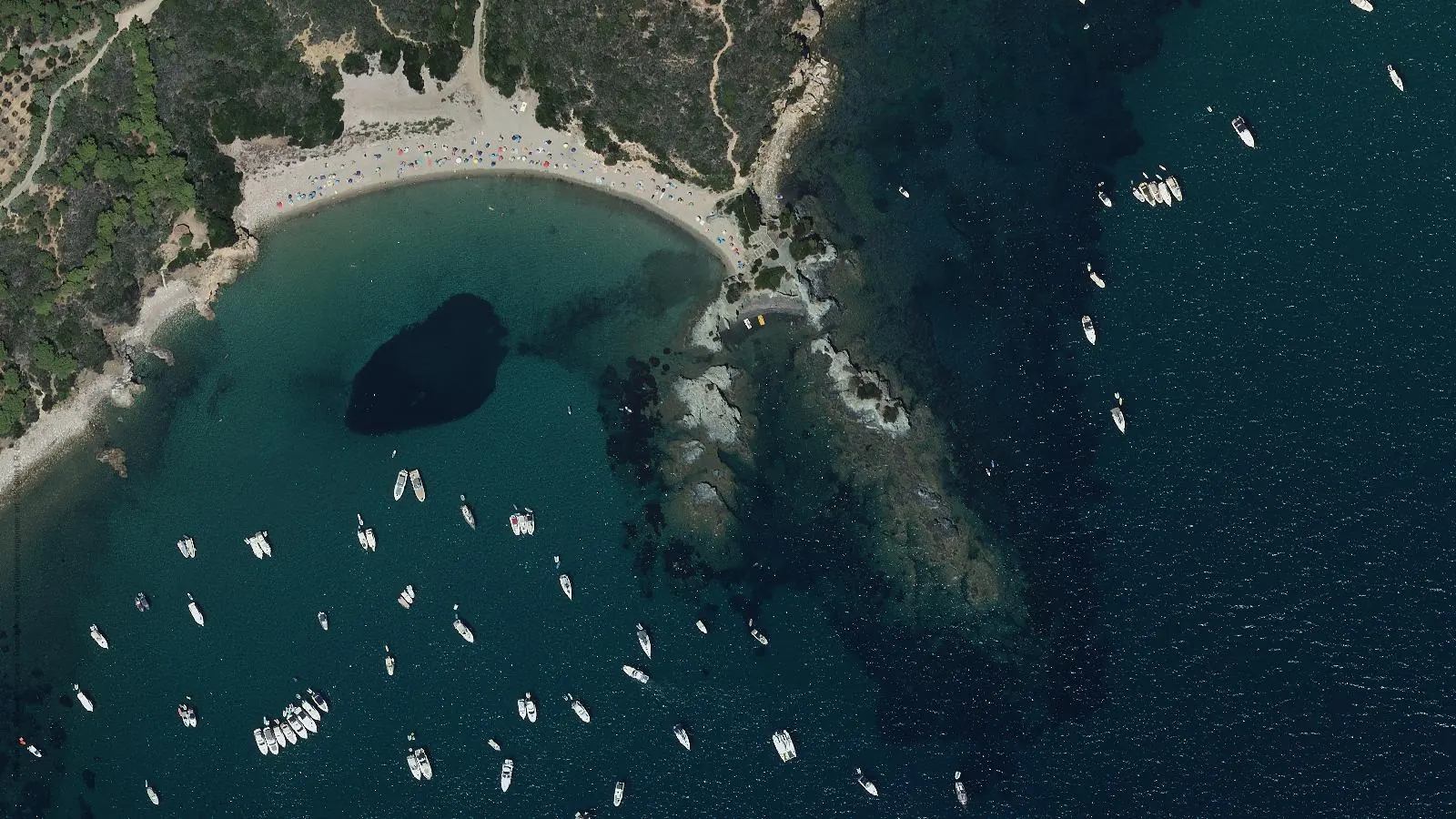 Luftbild von Spiaggia della Contessa