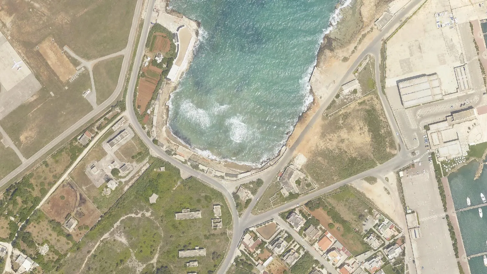 Vue aérienne de Spiaggia di Cala Materdomini