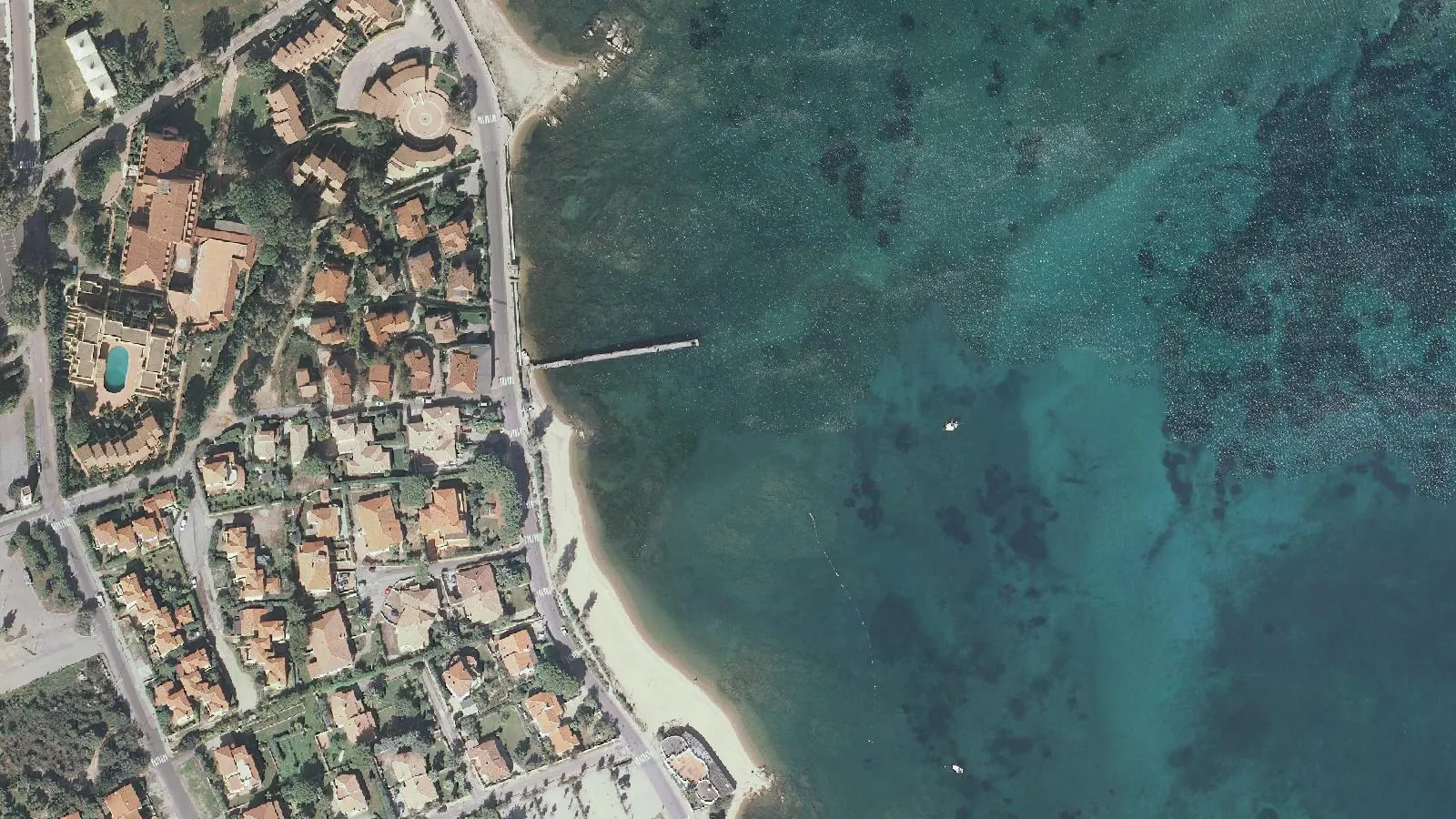 Luftbild von Spiaggia di Laconia