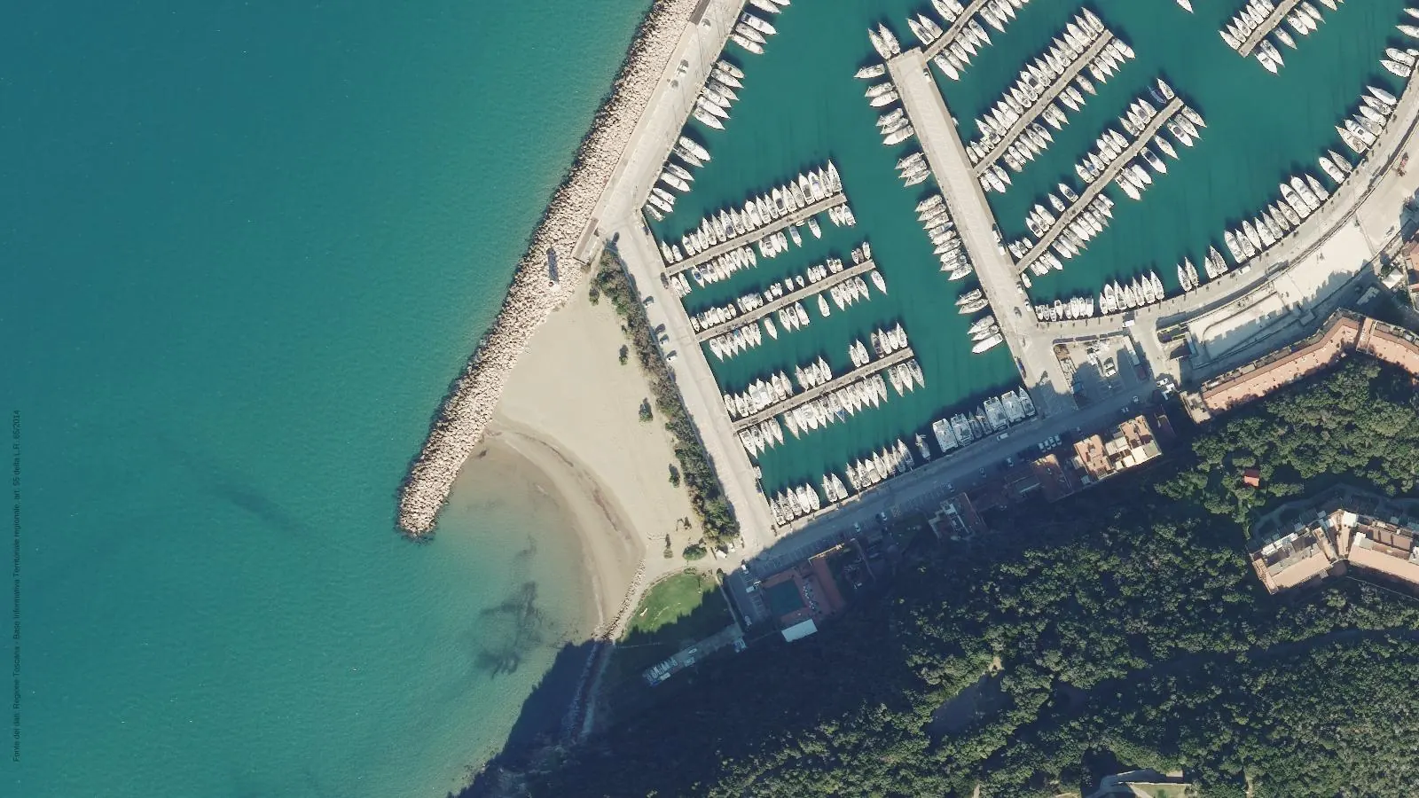 Vue aérienne de Plage de Punta Ala