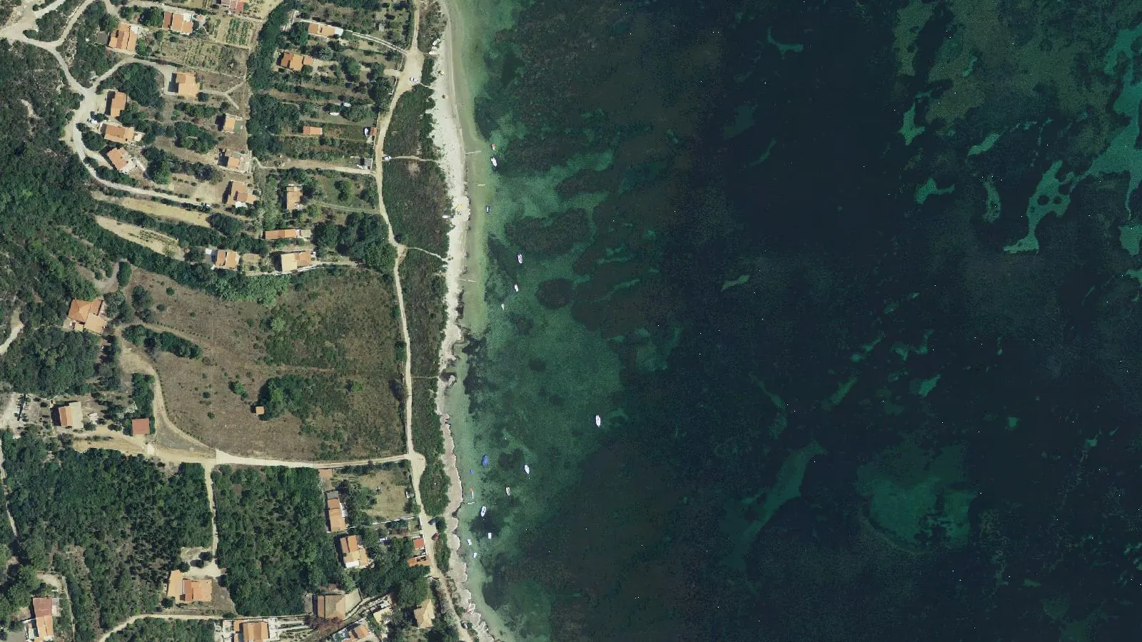 Vista aerea di Spiaggia di Tacca Rossa