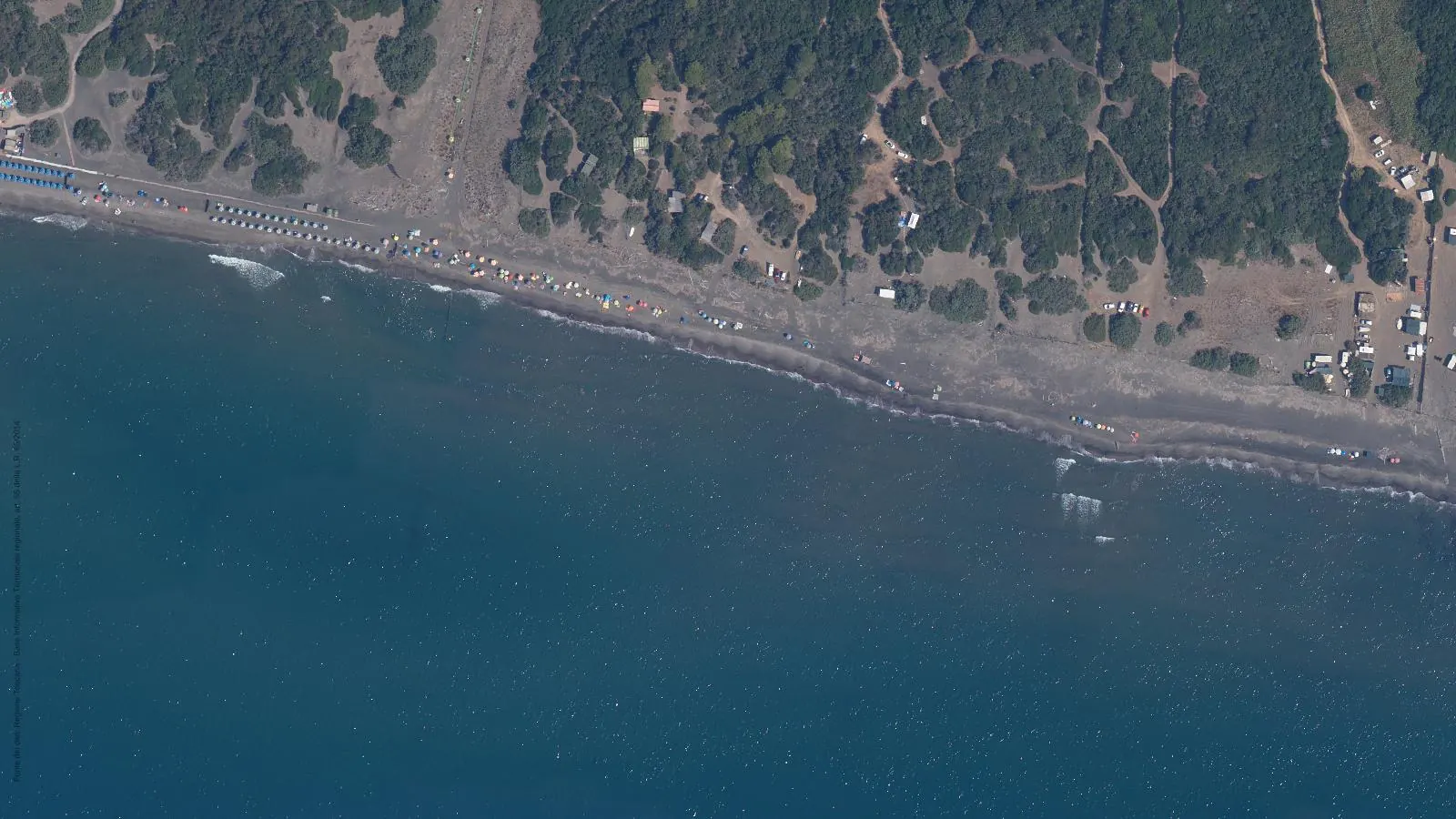Luftbild von Strand von Torre di San Biagio