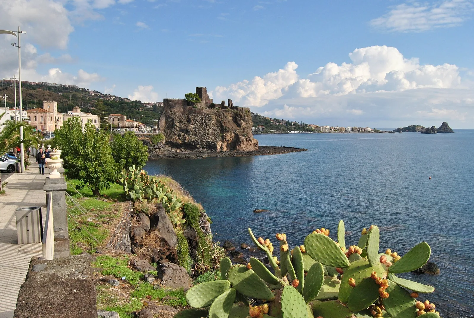 Lido dei Ciclopi