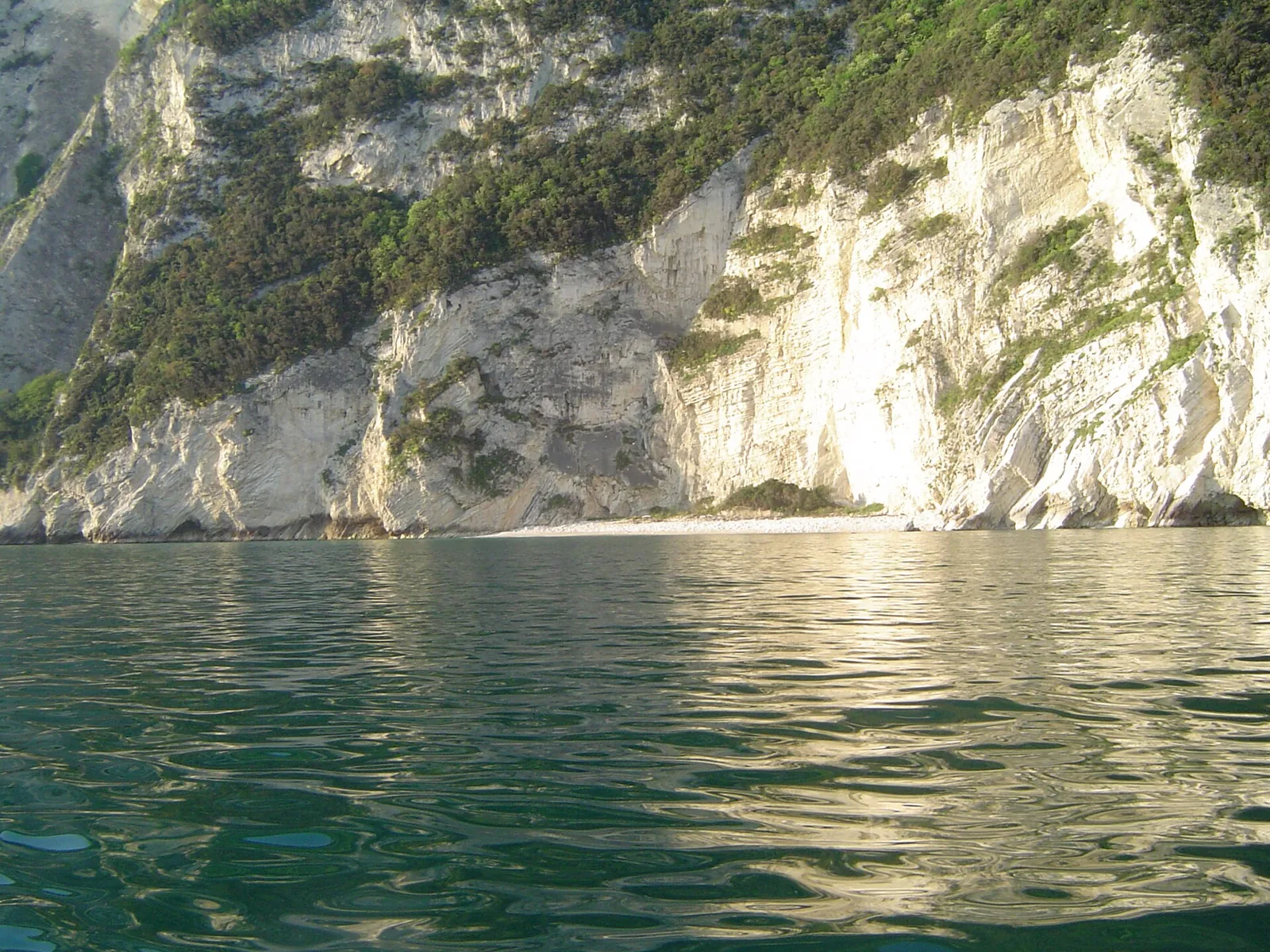 Spiaggia dei Sassi Bianchi