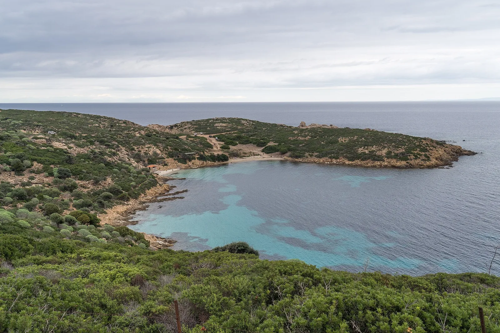 Spiaggia di Cala dei Ponzesi
