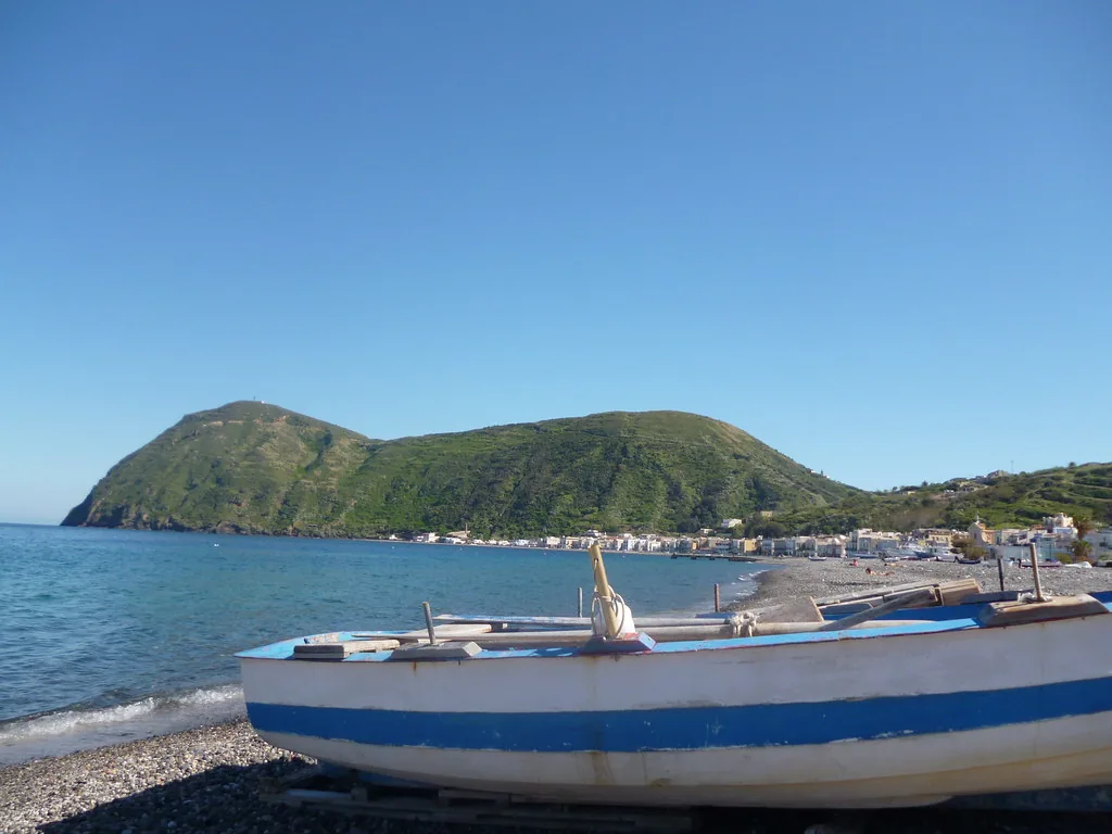 Canneto beach