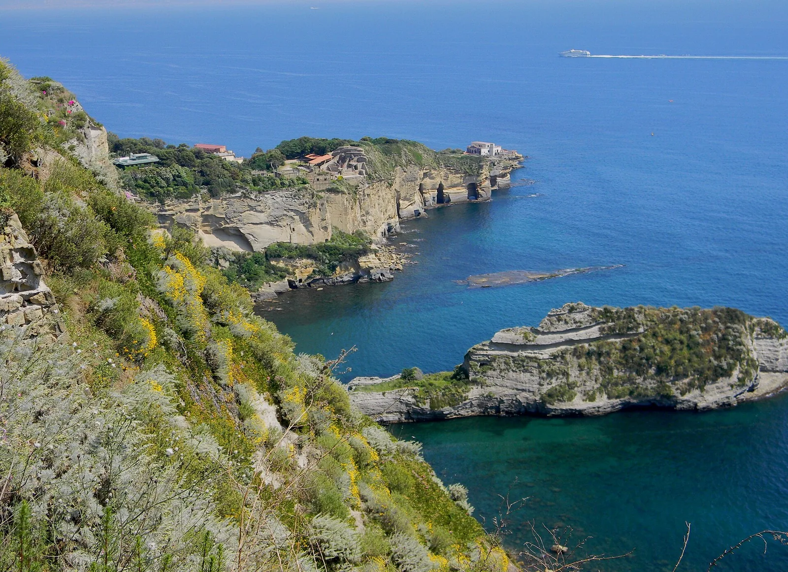 Plage de Coroglio