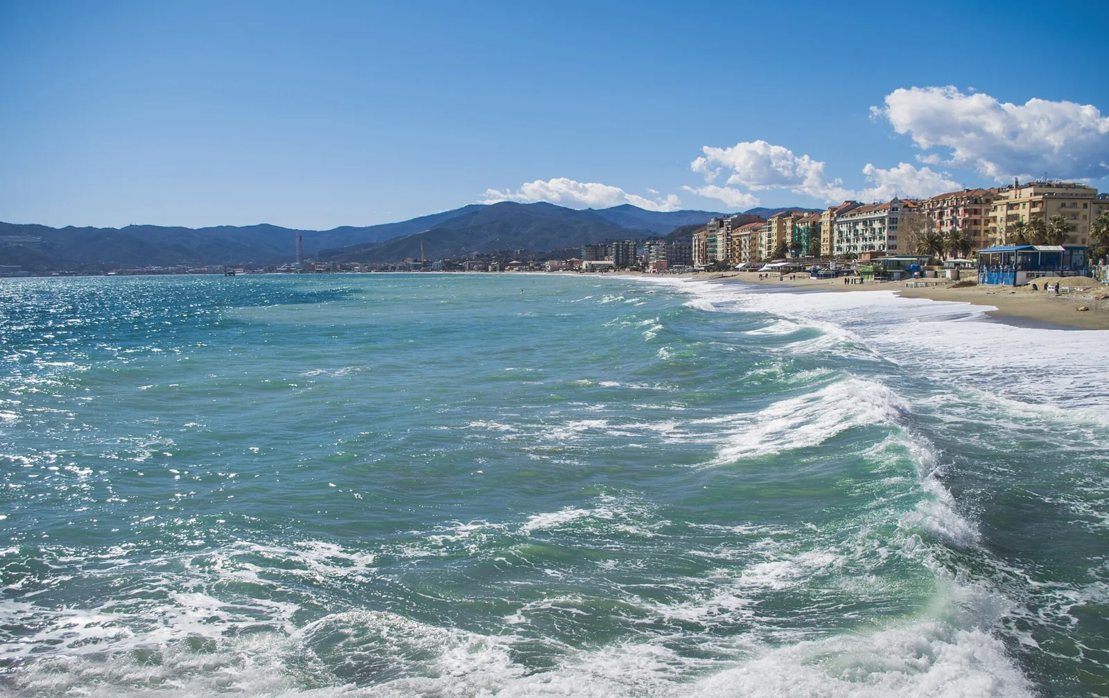 Legino beach