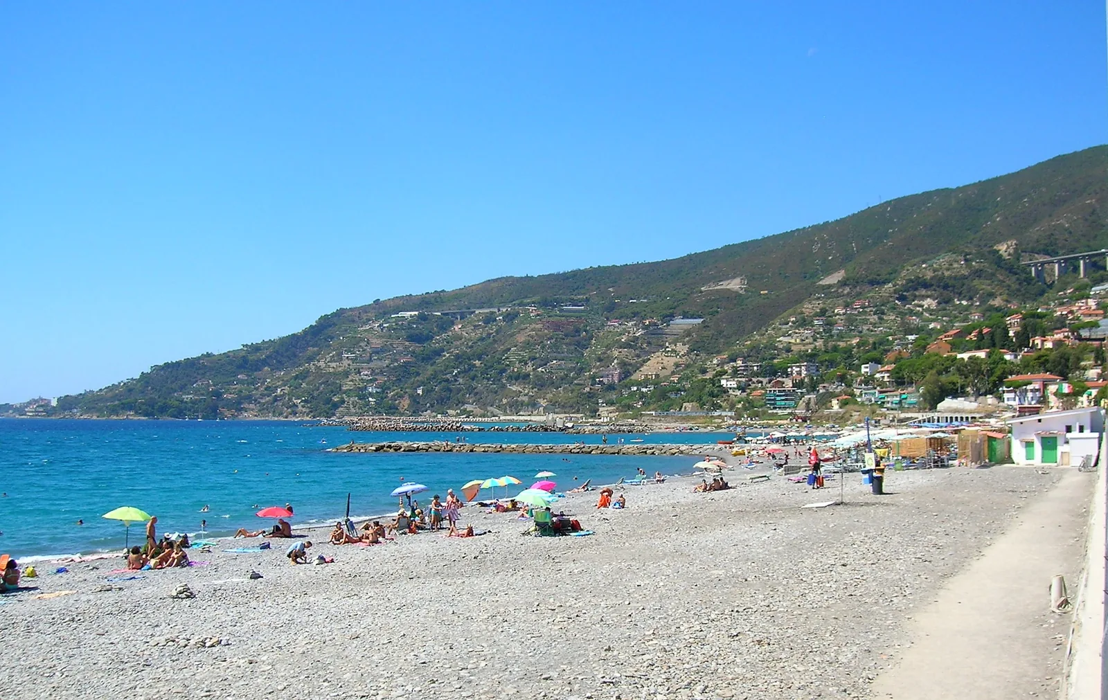 Ospedaletti beach