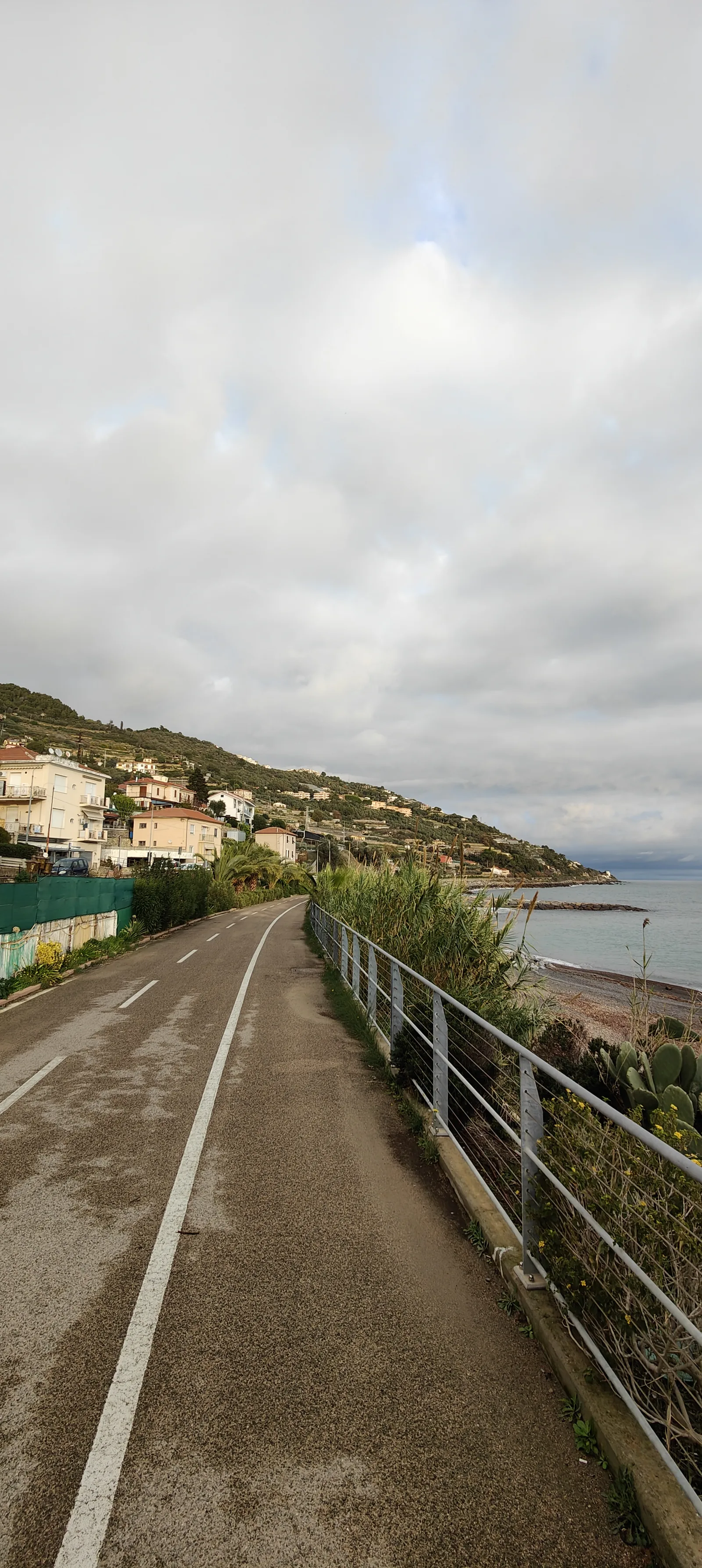 Spiaggia libera Aregai di Cipressa